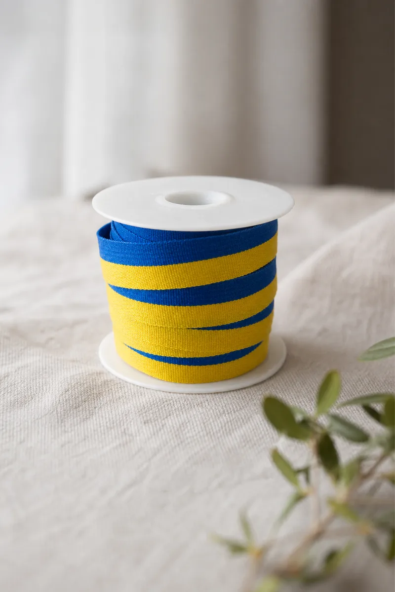 Scandinavian Ribbons