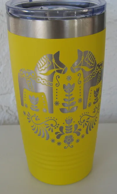 Stainless steel tumbler "Dala horses on yellow" 7" x 3.5"