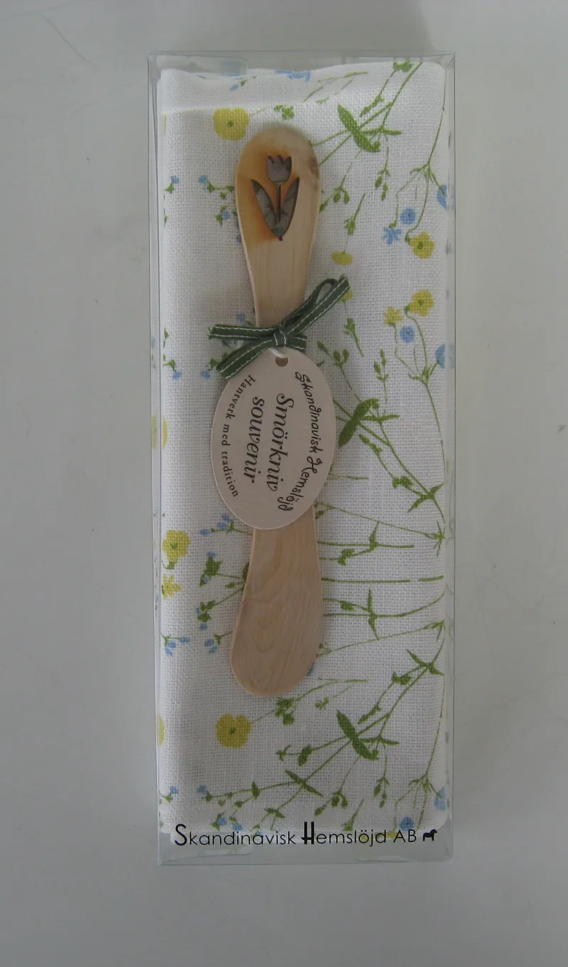 Boxed dish towel  "Meadow" and juniper spreader (tulip) 27" x 18"  Made in Sweden