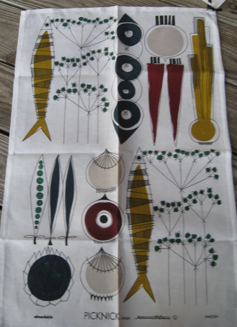 Almedahls "Picknick" tea towel 27" x 18"