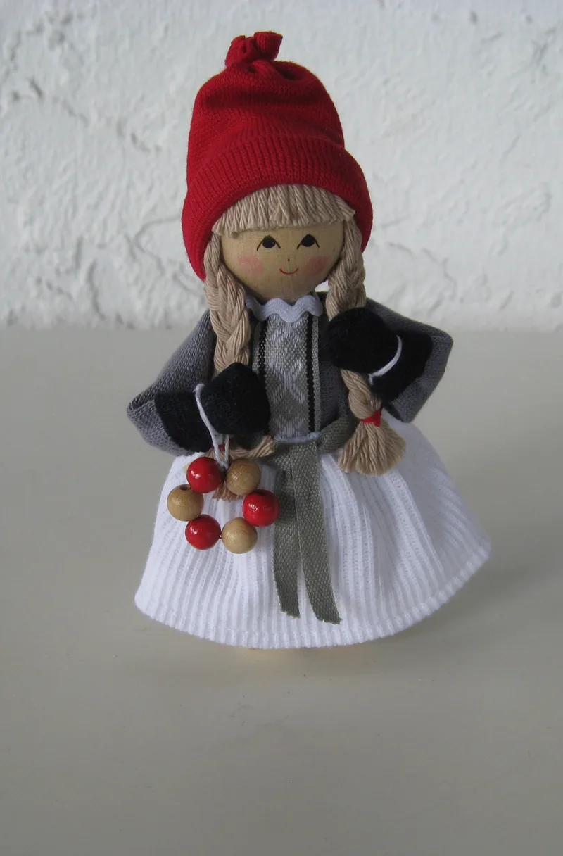 Tomte lady red/grey 6" Butticki of Sweden