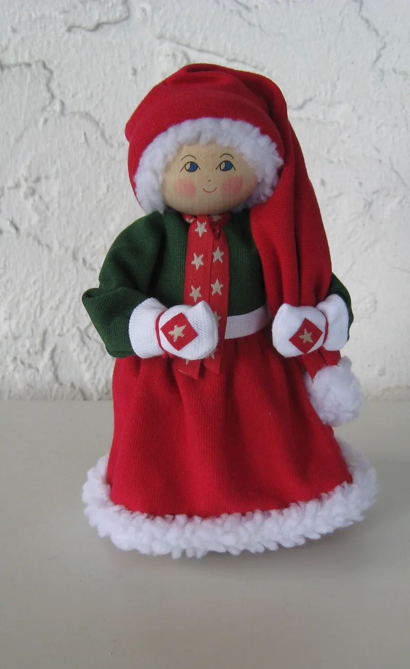 Tomte lady red/green 8"  Butticki of Sweden