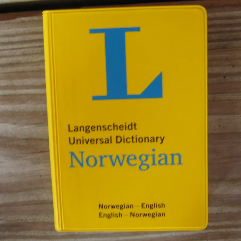 Langenscheidt Norwegian pocket dictionary