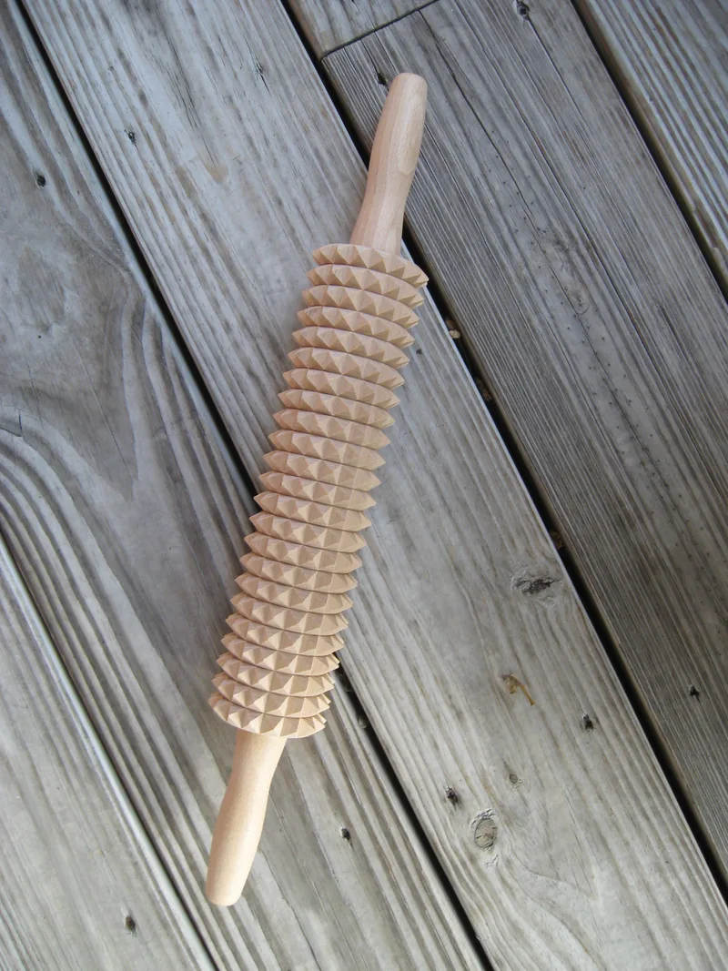 Wood Knobbed rolling pin 17.5" long  Made in Sweden