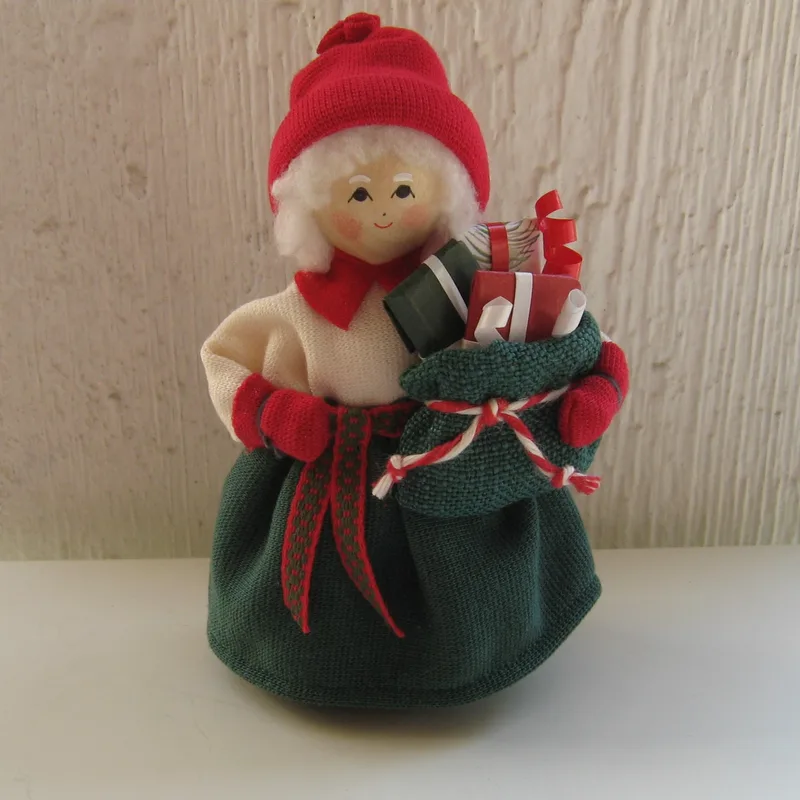 Tomte lady w/green sack Butticki of Sweden 6"   1 left