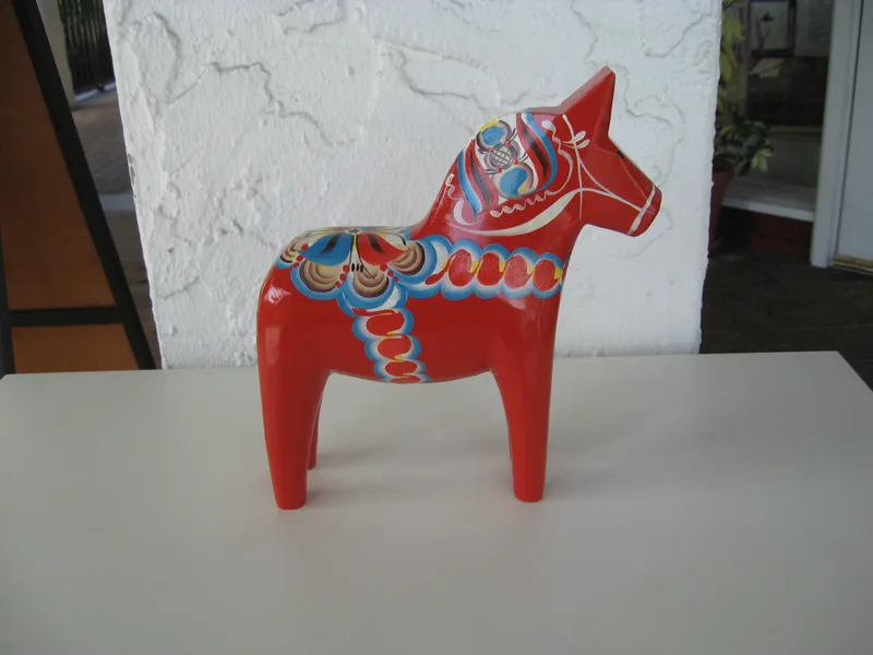 Red Dala Horse 8"