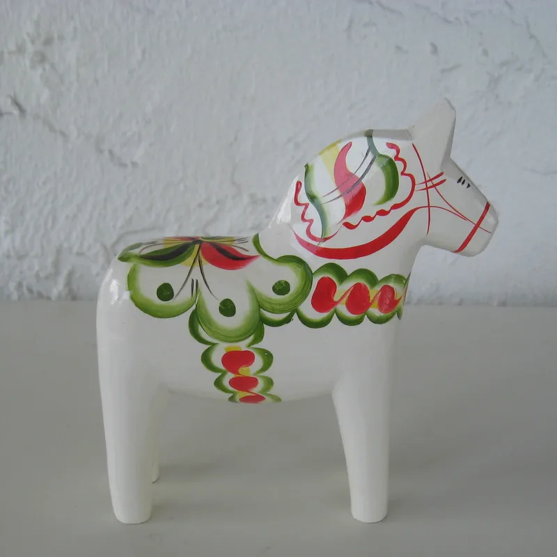 White Dala Horse 5"