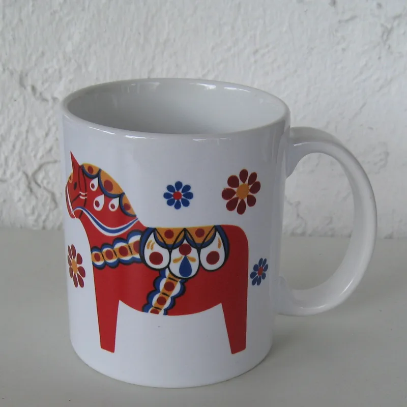 Mug: Dala horse red