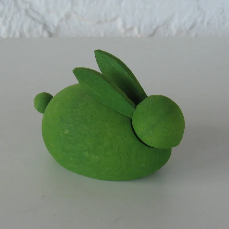 Small green bunny 3"   Sweden