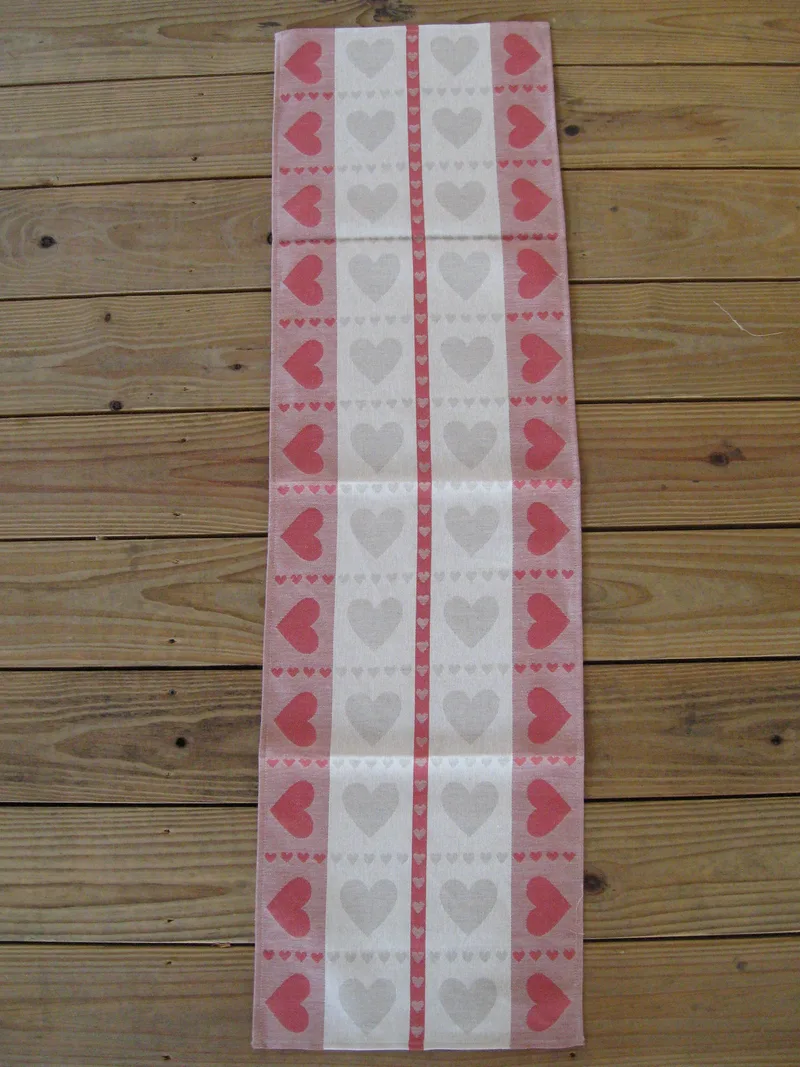 Table Runner with heart design  Linen/cotton 14" x 48"  Sweden