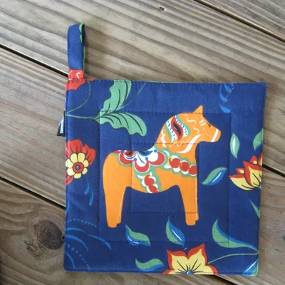Dala horse pot holder 100% cotton 9"x9" Arvidsson of Sweden dark blue