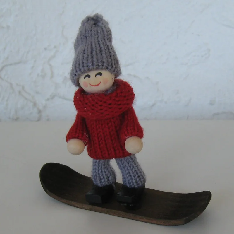 tomte w/snowboard  5"  Made in Sweden