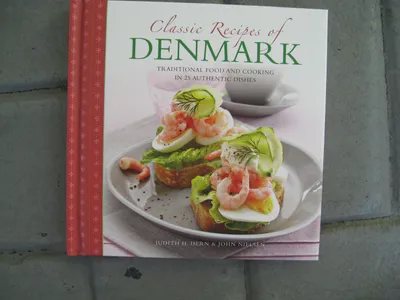 Classic Recipes of Denmark: Hardcover; 64 Pages