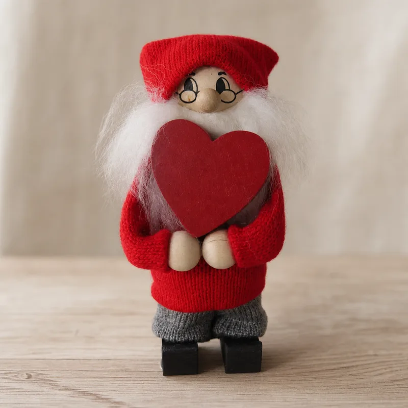 Tomte w/big heart  6"  Made in Sweden