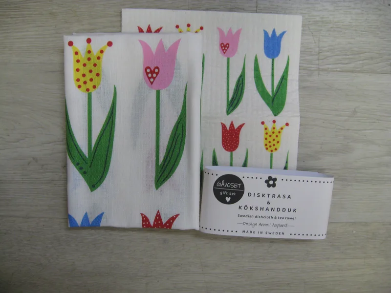 Gift Set: Swedish dish cloth (8" x 7") & tea towel (27" x 19") "tulips" Made in Sweden by Anneko