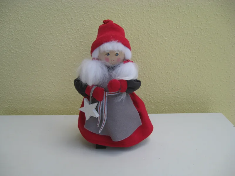 Tomte lady w/glittering star: Butticki of Sweden 8"